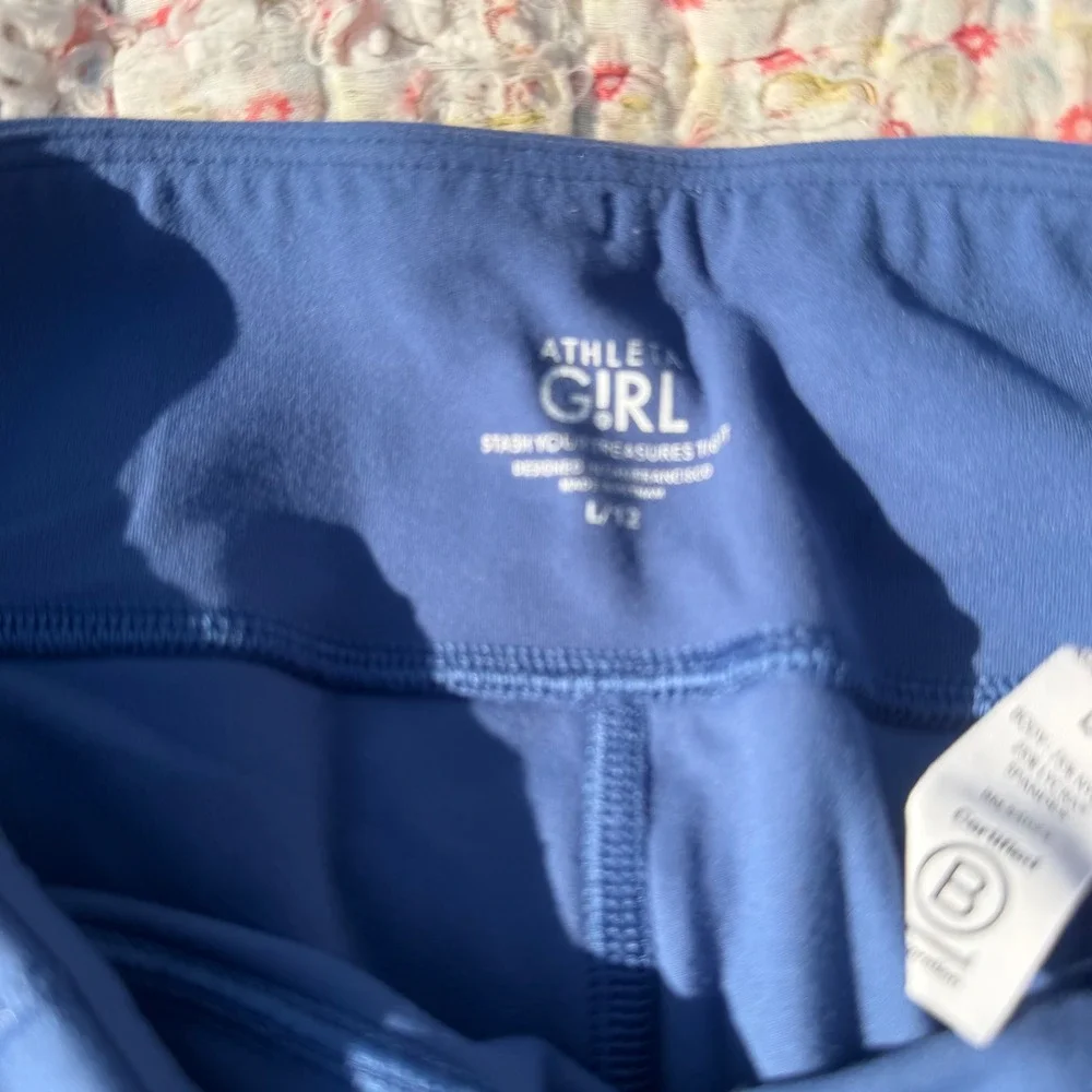 Athleta Girl Stash Your Treasure Tight Blue Leggings Girls Large 12 Side Pockets